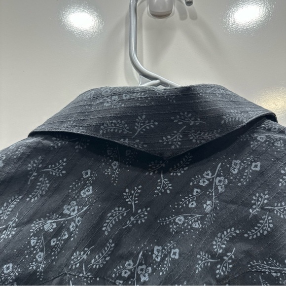 Brooks & Dunn Panhandle Slim Shirt Womens Large Black Pearl Snap Long Sleeve - Picture 9 of 16